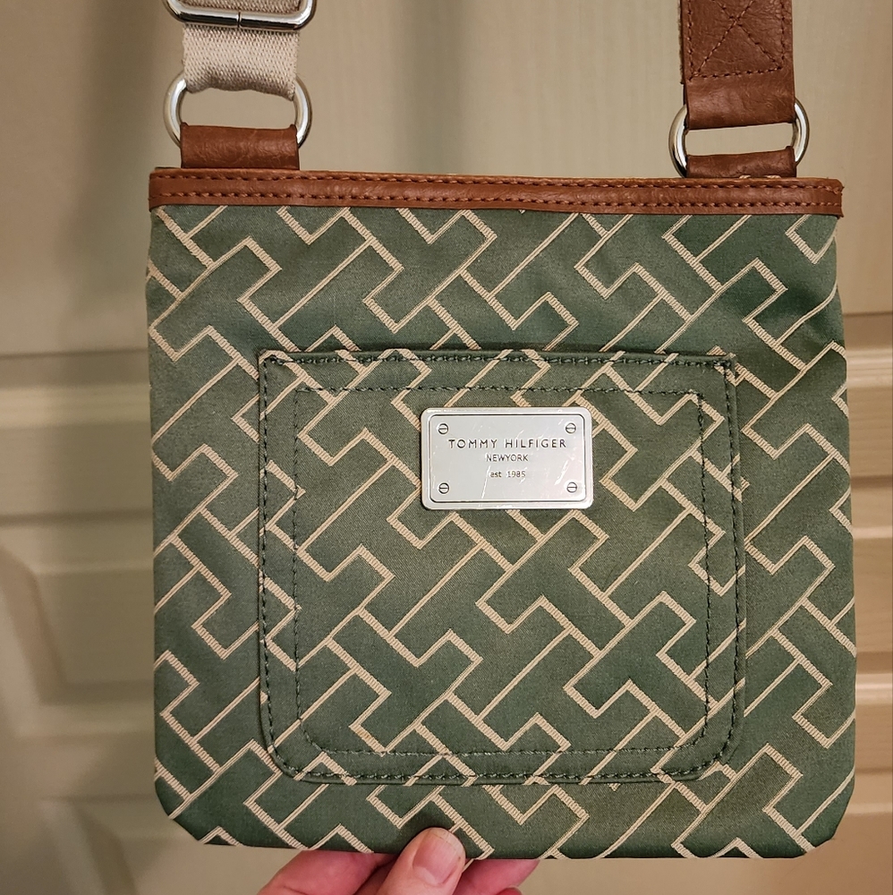 Tommy Hilfiger green crossbody bag with snap closure